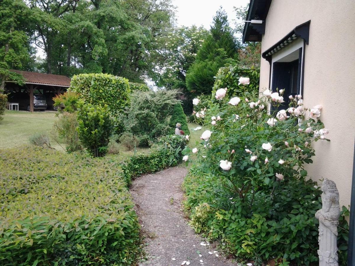 Les Cabanes De Rouffignac Villa Exteriör bild