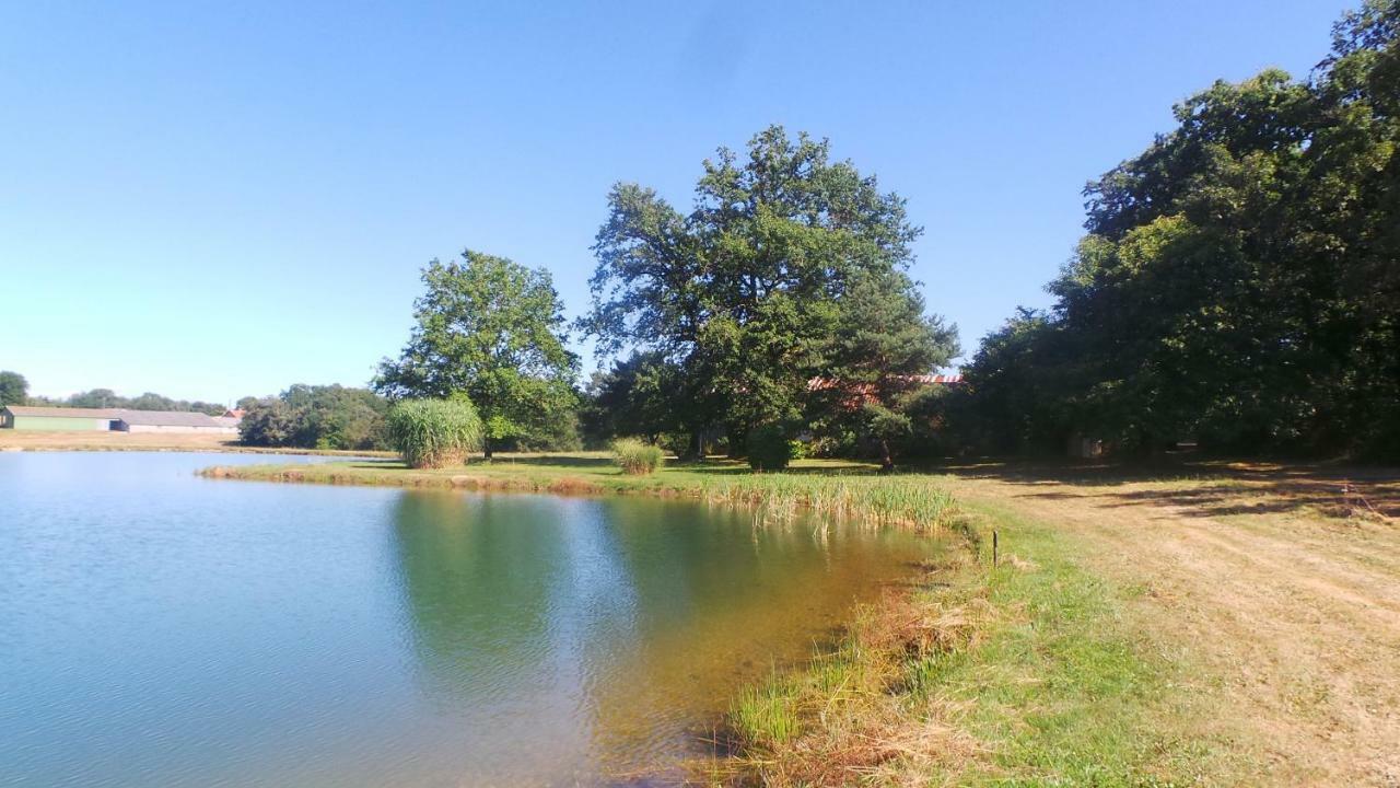 Les Cabanes De Rouffignac Villa Exteriör bild